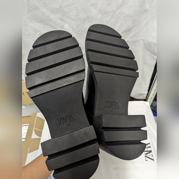 ZARA Block HEEL LUG SOLE CHELSEA ANKLE BOOTS BOOTIES BLACK EU size 38 US 7.5 NWT - Picture 2 of 9